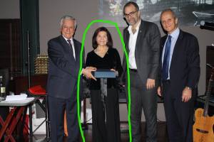 Dr. Safia Dowaigher gets an award at Lebanese American University