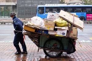 Seoul trash pick-up man